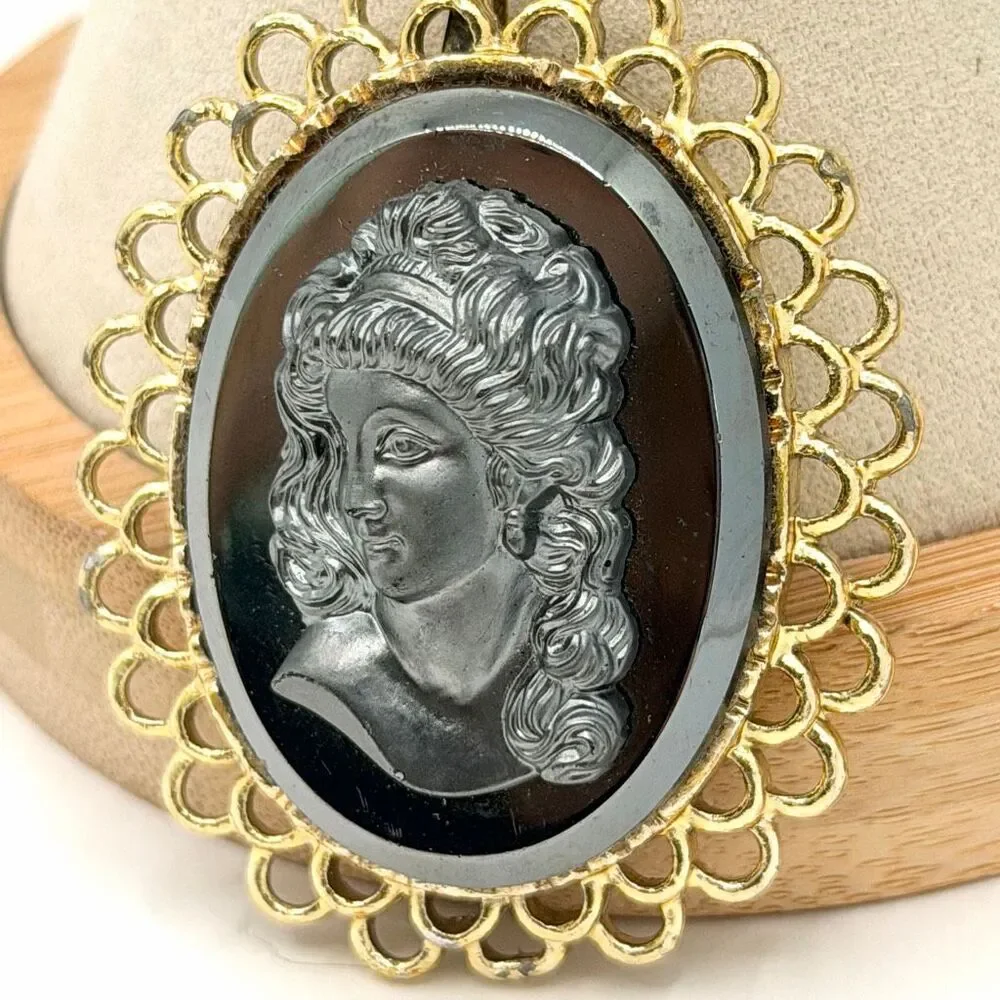 Vintage Black Glass Cameo Brooch Pendant